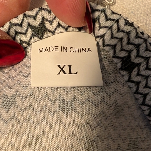 A Christmas Story Short Sleeve Colorblock Holiday Shirt featuring Ralphie SZ XL - Picture 8 of 9